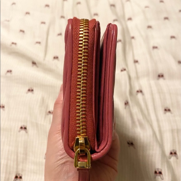 Lightly used Miu Miu wallet 5ML522 - Picture 5 of 7